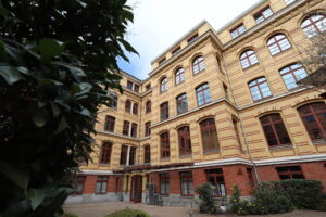 Kreuzstraße 7d