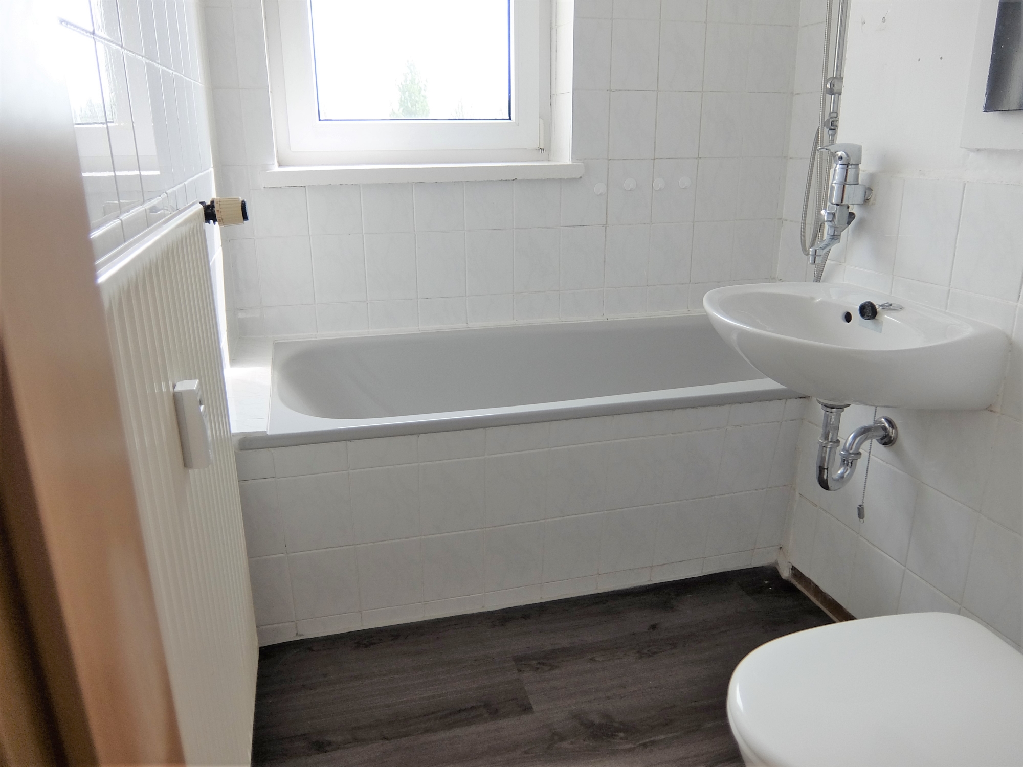 Bad (mir Dusche)