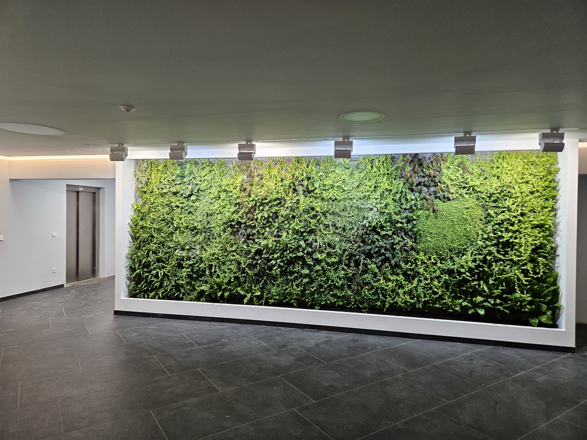 Beispiel repräsentativer Eingangsbereich Beispiel repräsentativer Eingangsbereich