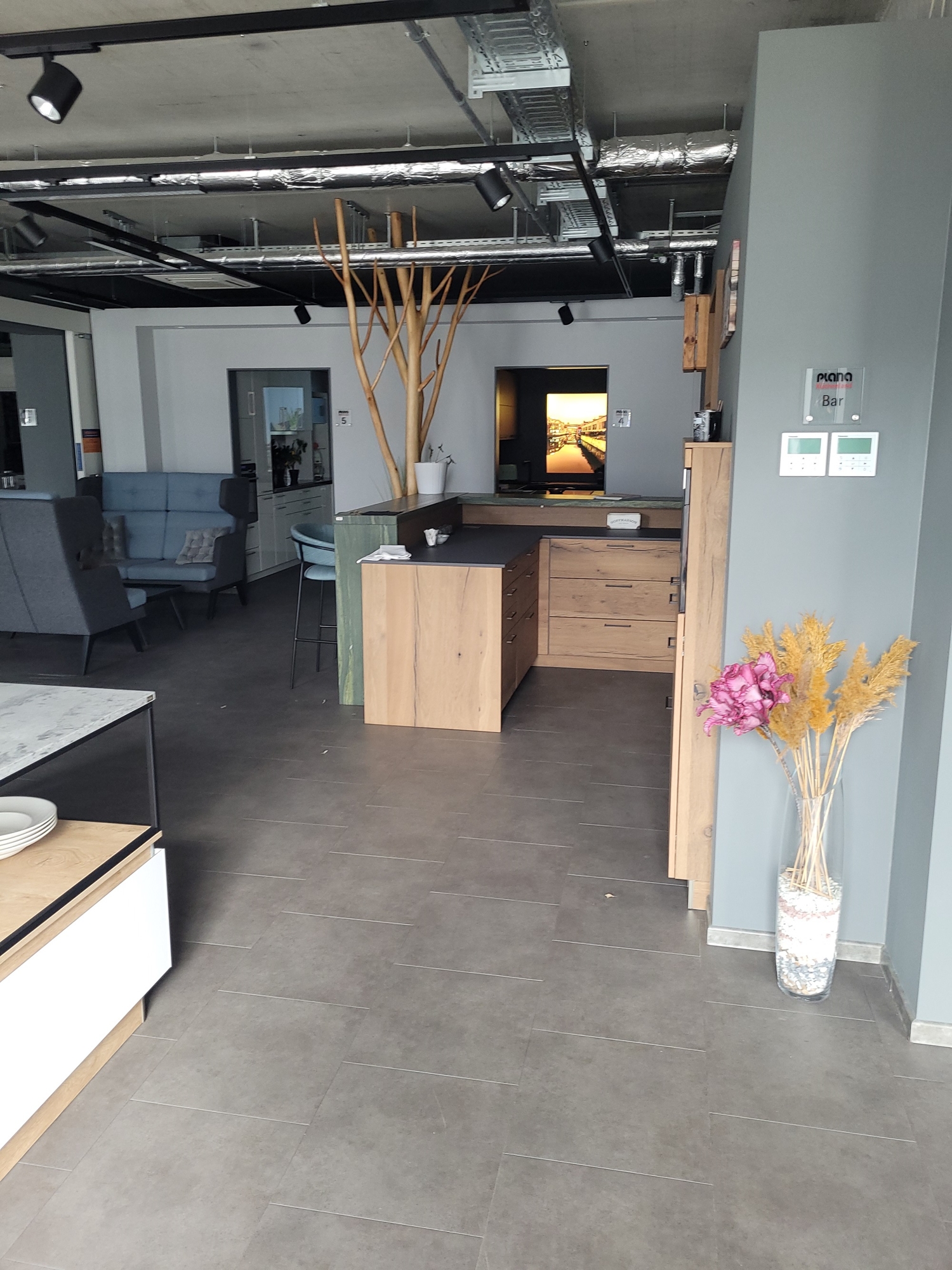 20250228_120437 20250228_120437