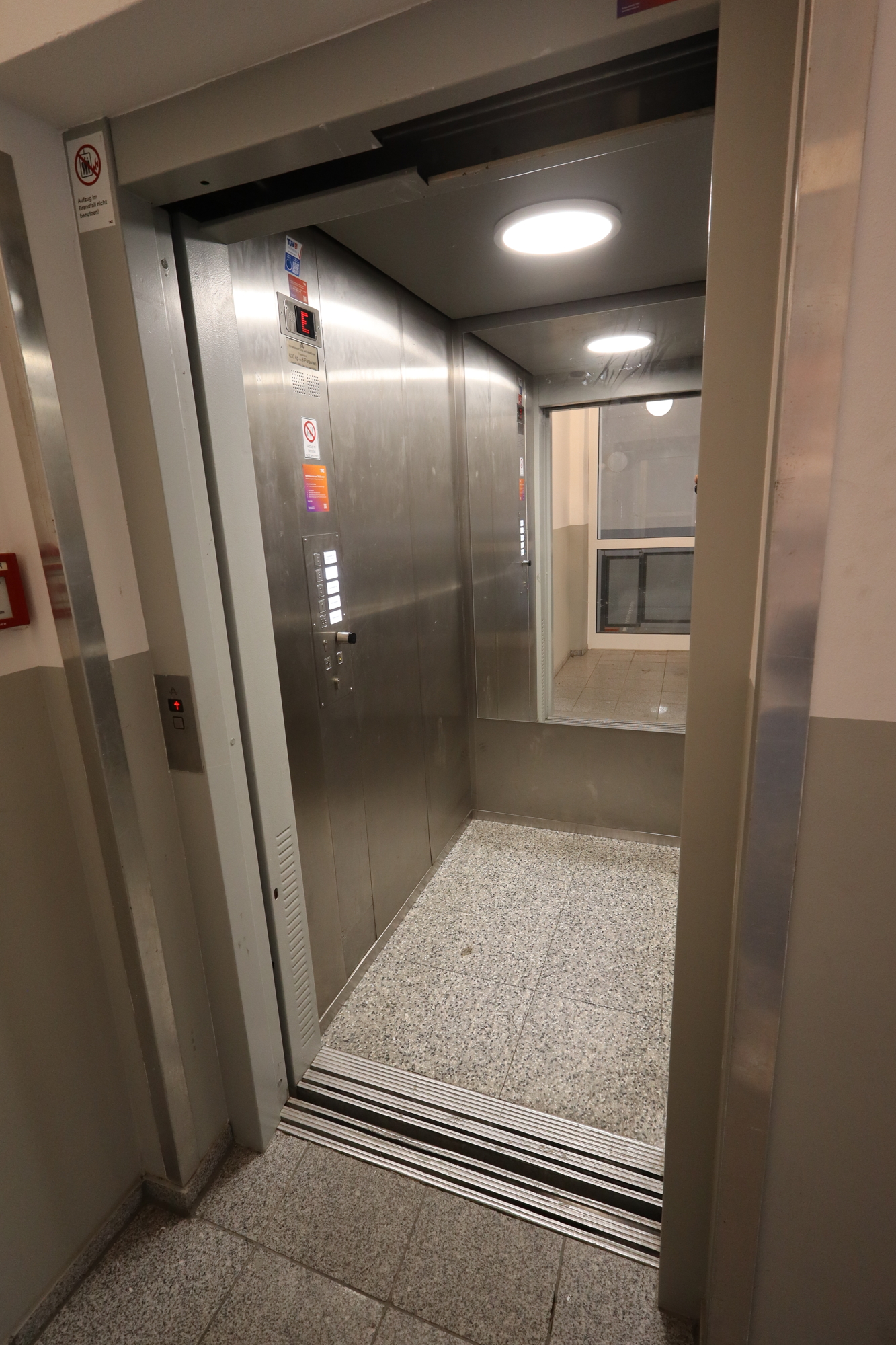 Fahrstuhl