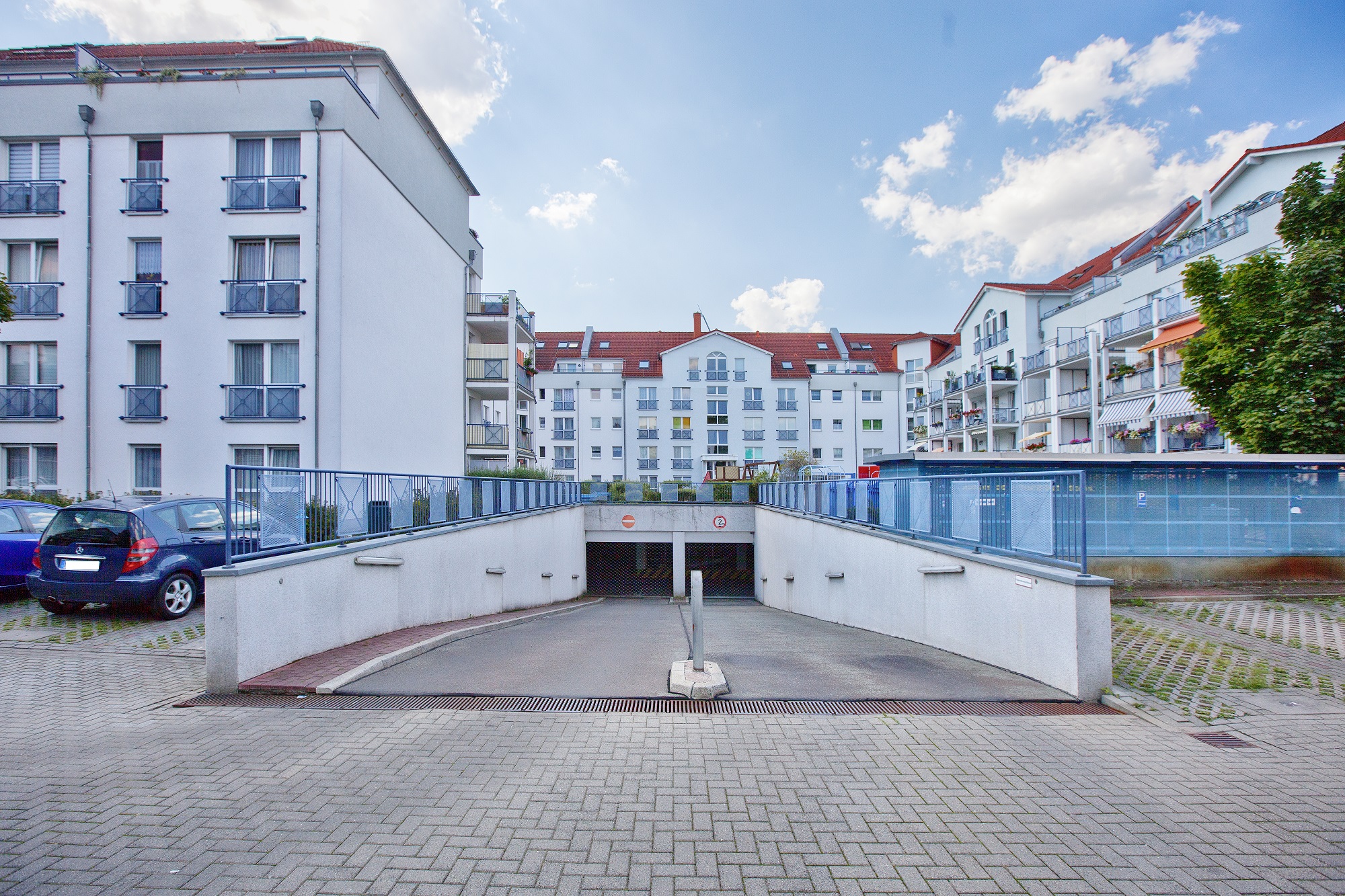 Tiefgaragenzufahrt
