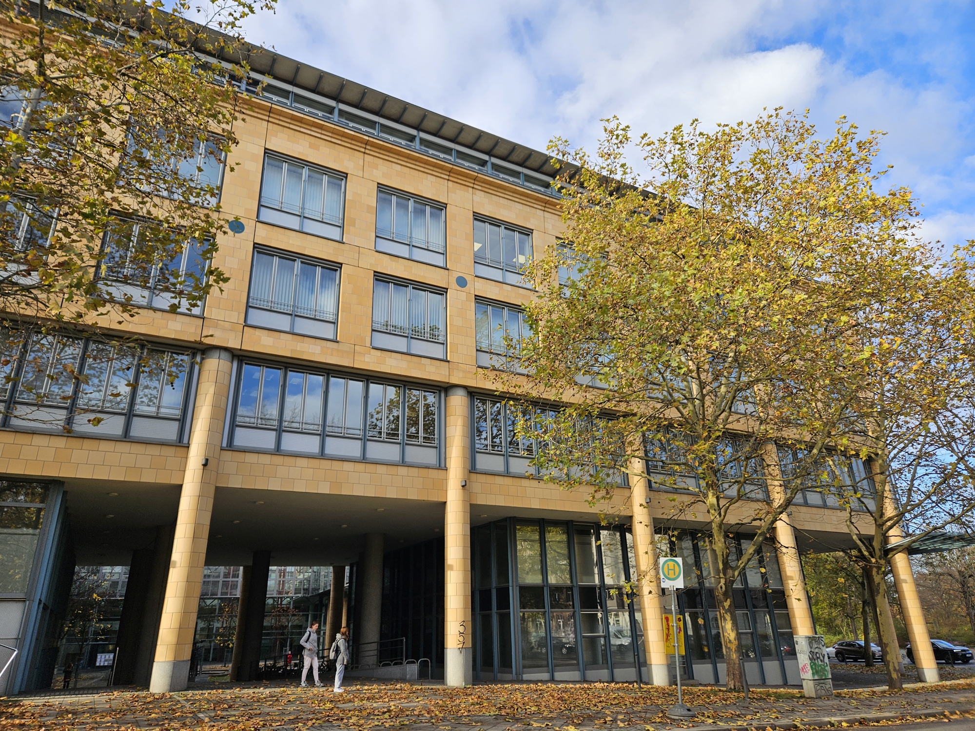 Hausansicht Rohrteichstraße 16-20 Hausansicht Rohrteichstraße 16-20