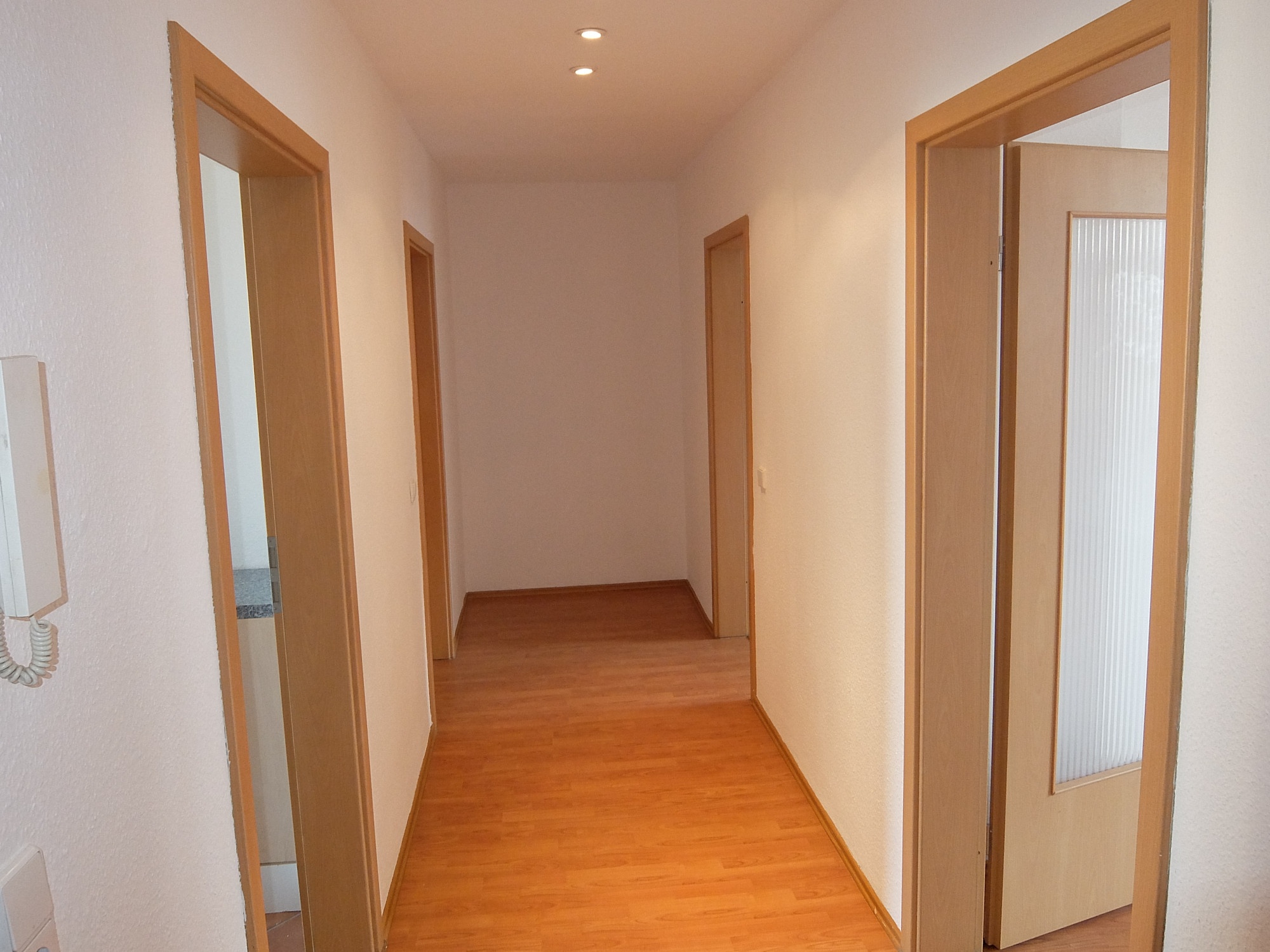 Flur mit Deckenspots Flur mit Deckenspots