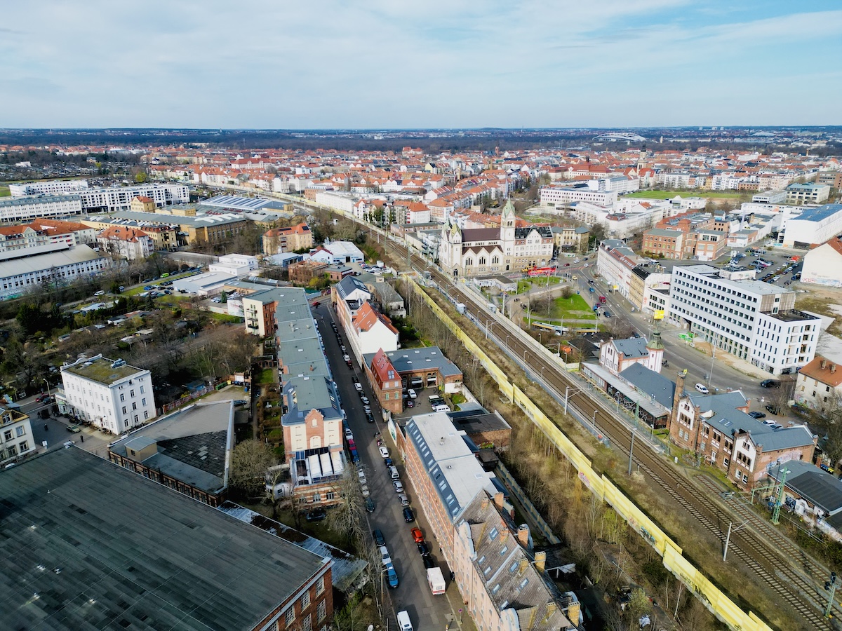 Bus, Bahn, Tram ... alles um die Ecke.