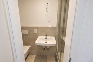Bad mit Dusche