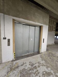 Lastenfahrstuhl 2500 kg Traglast