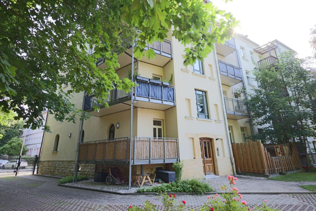 umlaufender Balkon