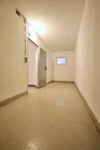 Sehr großer Kellerraum zur Wohnung gehörend.