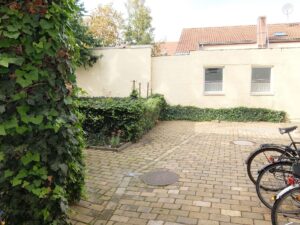 Innenhof mit Fahrrradabstellmöglichkeit