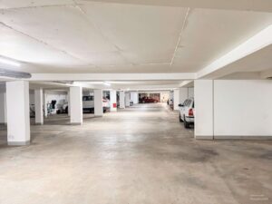 Tiefgarage der Wohnanlage