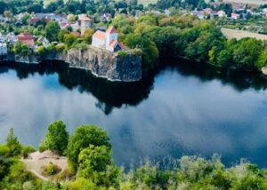 Nur wenige Gehminuten entfernt - Kirchbruch Beucha.